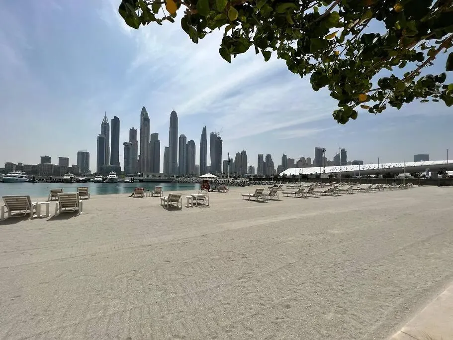 First Class 1Br Stunning Marina & Palm View Dubai