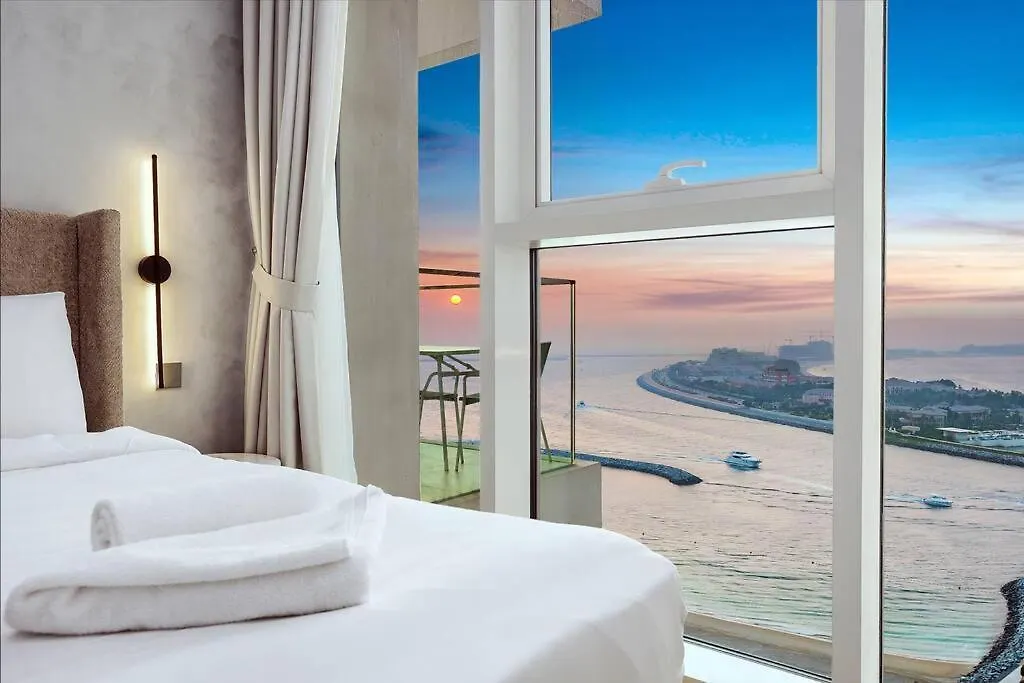 First Class 1Br Stunning Marina & Palm View Dubai