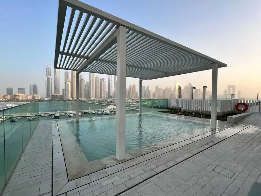 First Class 1Br Stunning Marina & Palm View Dubai