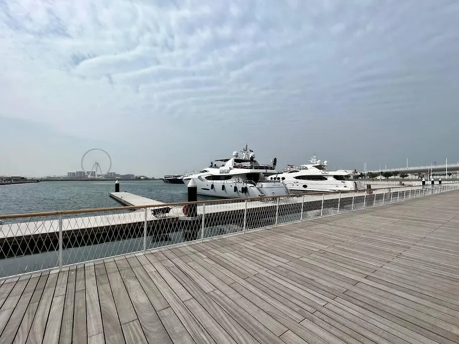 First Class 1Br Stunning Marina & Palm View Dubai