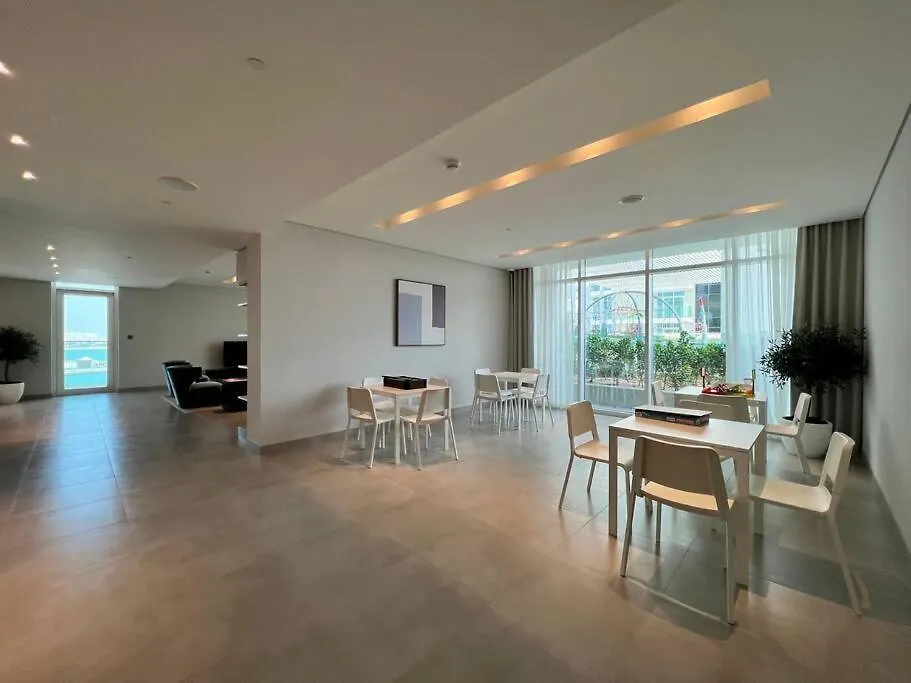 First Class 1Br Stunning Marina & Palm View Dubai
