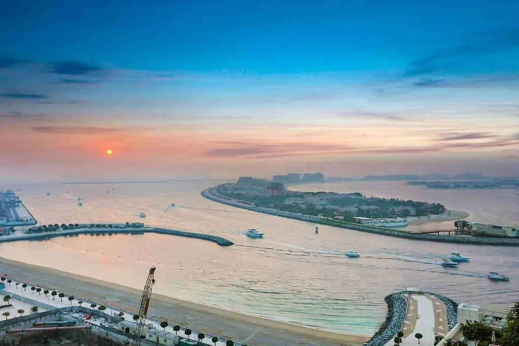 First Class 1Br Stunning Marina & Palm View Dubai